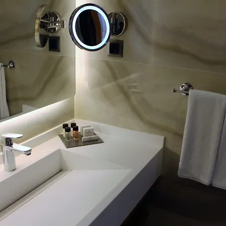 Ramada By Wyndham Nilufer Готель 4*