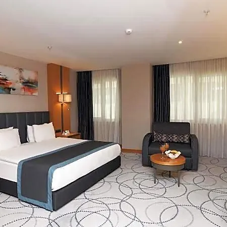 Ramada By Wyndham Nilufer Bursa