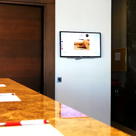 Ramada By Wyndham Nilufer Бурса