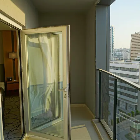 فندق Ramada By Wyndham Nilufer 4*