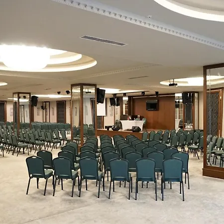 Ramada By Wyndham Nilufer Бурса