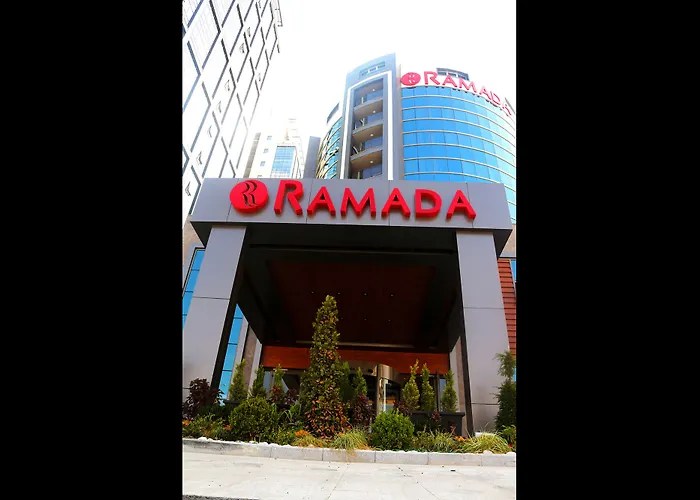 Ramada By Wyndham Nilufer Hotel 4*