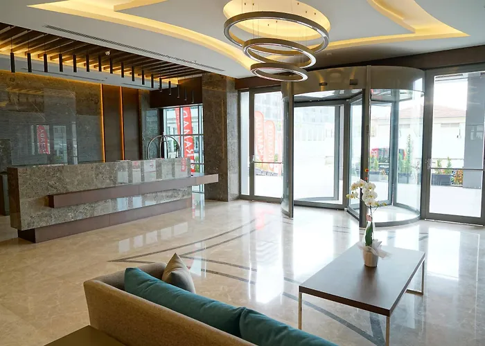 Hotel Ramada By Wyndham Nilufer 4*