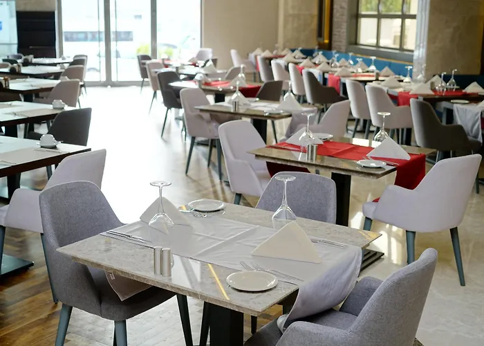 Hotel Ramada By Wyndham Nilufer 4*