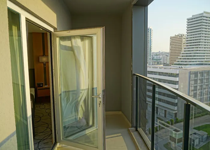 Hotel Ramada By Wyndham Nilufer 4*